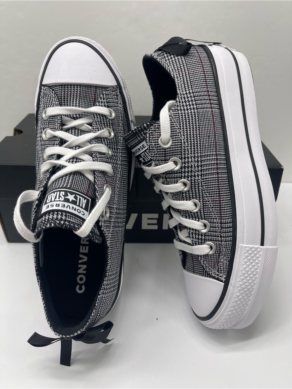 Converse A13881F CTAS LIFT OX
BLACK/WHITE/BLACK Platform Sneakers
 Plaid Low Top - Picture 11 of 16